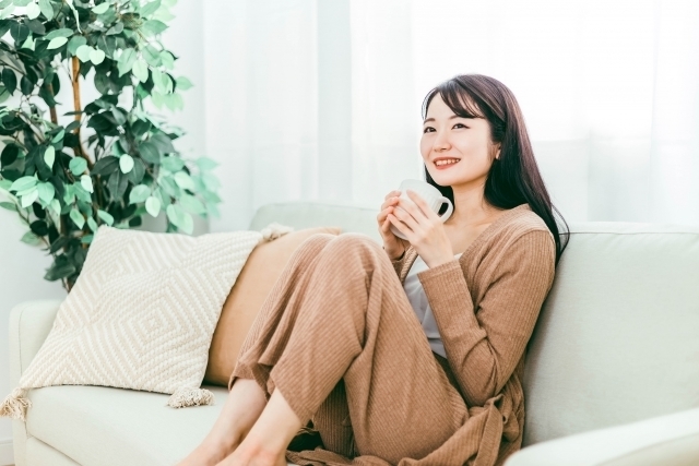 【完全ガイド】ナイトウェアとパジャマの違い｜ルームウェアとの明確な区別・選び方・素材・用途まで徹底解説